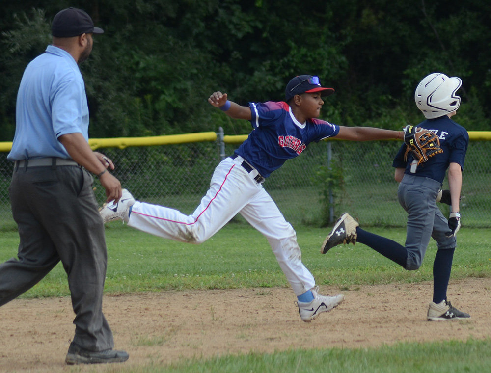 Saturday’s New York Elite Baseball Around the Horn 12U tournament game at the Town of Newburgh Little League complex.
